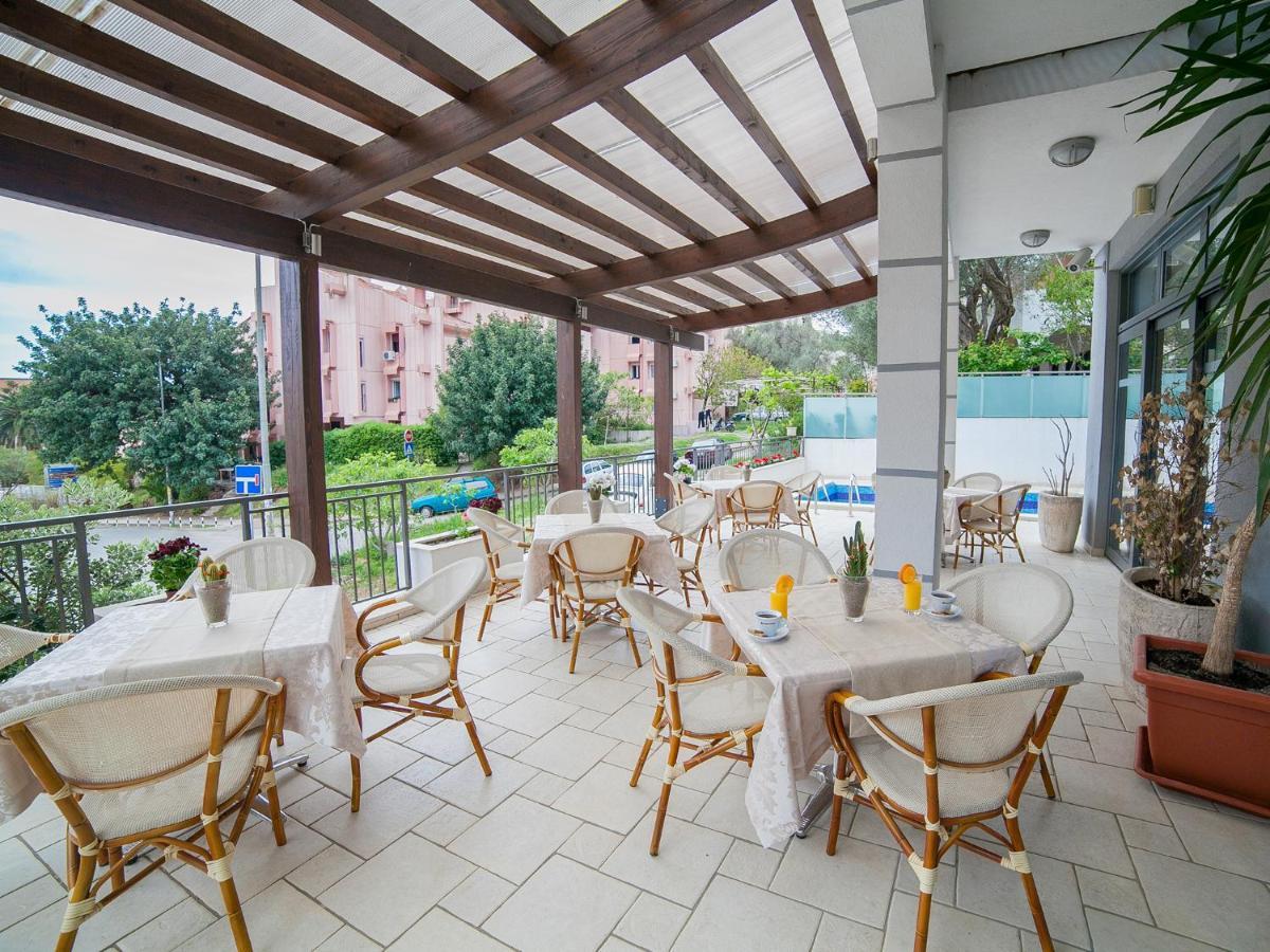Hotel Petrovac Zewnętrze zdjęcie