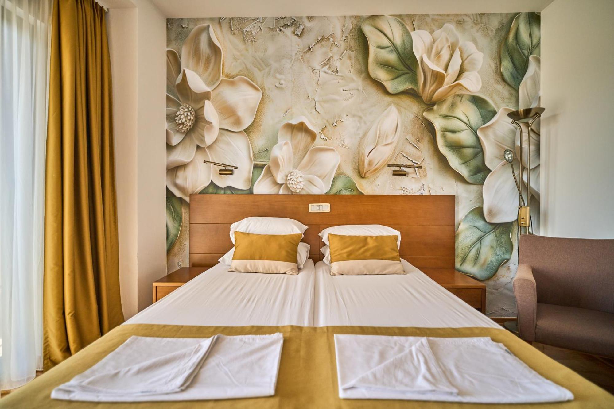 Hotel Petrovac Zewnętrze zdjęcie
