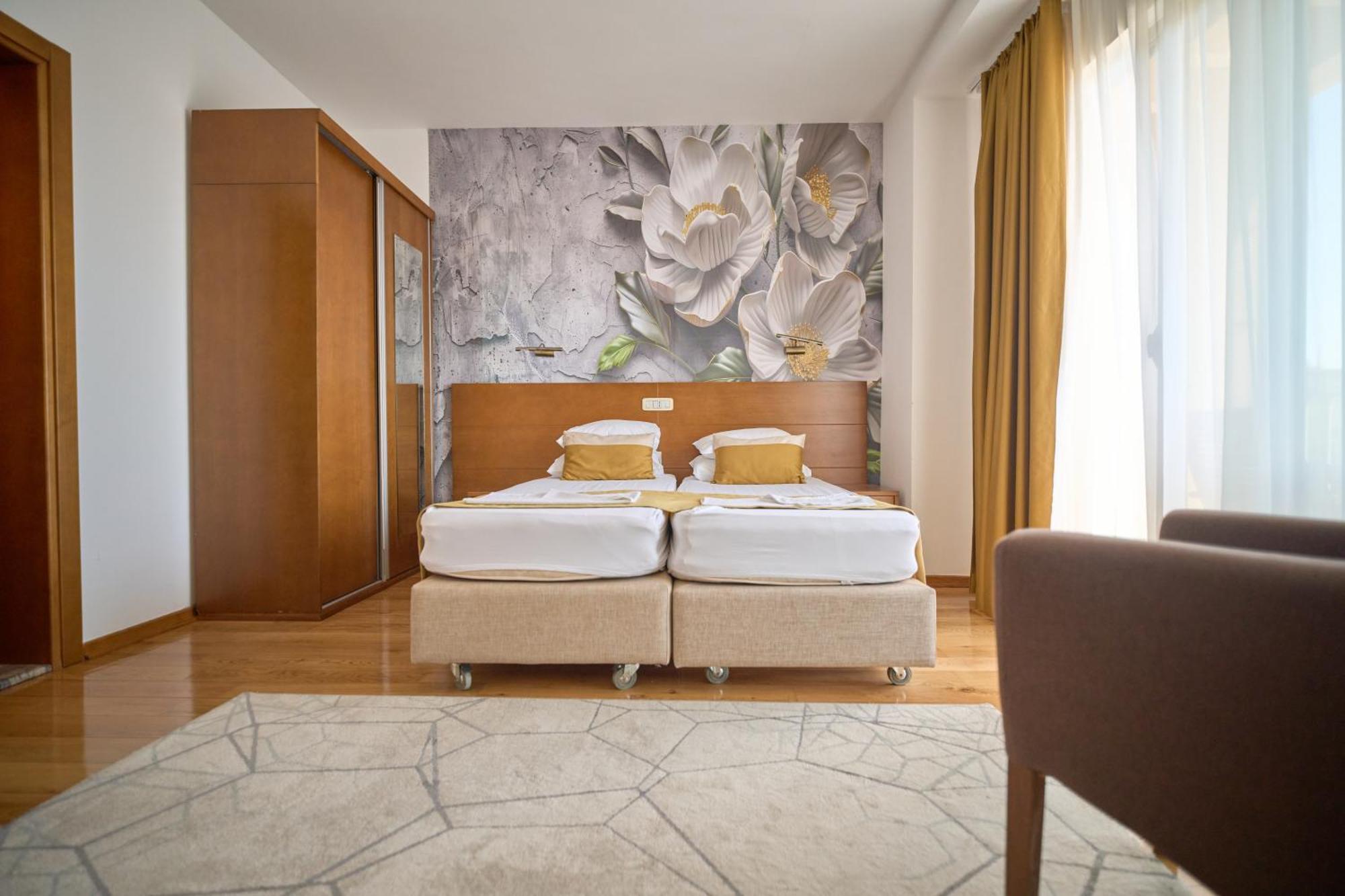 Hotel Petrovac Zewnętrze zdjęcie