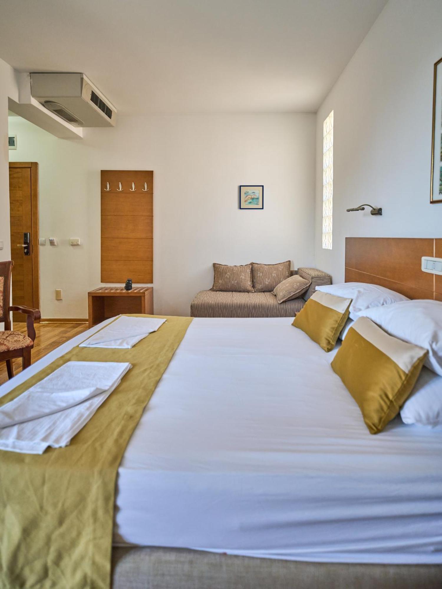 Hotel Petrovac Zewnętrze zdjęcie